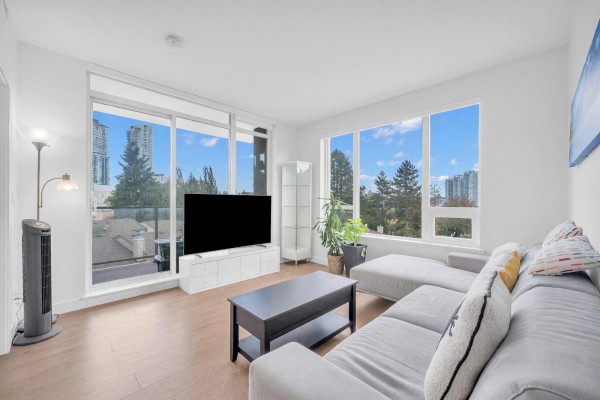 202 13359 Old Yale Road, Surrey, BC V3T0S4 Photo 5