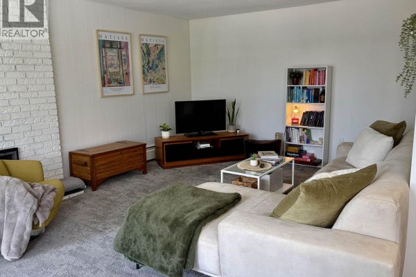 202 1345 Chesterfield Avenue, North Vancouver, BC V7M2N1 Photo 5