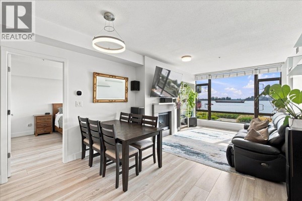 202 14200 Riverport Way, Richmond, BC V6W1M4 Photo 2
