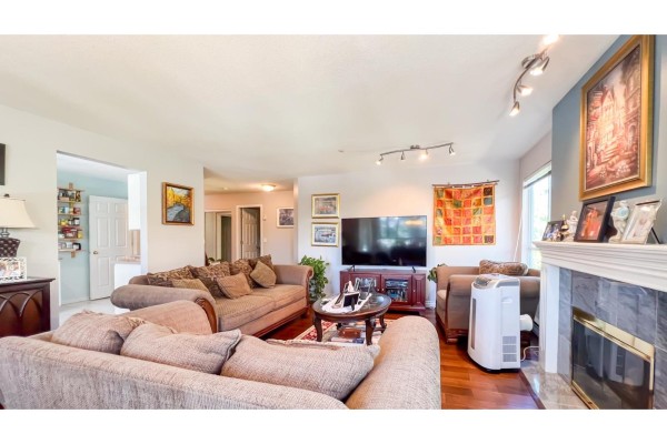 202 15375 17 Avenue, Surrey, BC V4A1T8 Photo 3