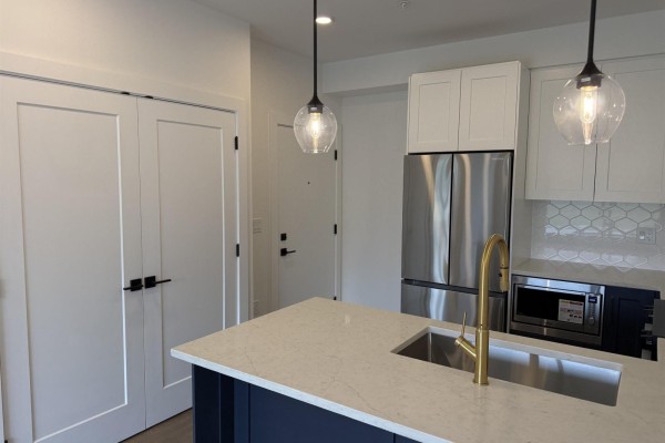 202 17783 56a Avenue, Surrey, BC, photo 3