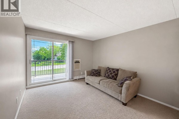 Bedroom - 202 1901 1 1/2 Avenue W, Prince Albert, SK S6V5A8 Photo 4