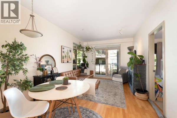 202 200 Capilano Road, Port Moody, BC V3H5N1 Photo 5