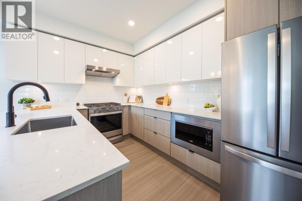 202 2277 Hawthorne Avenue, Port Coquitlam, BC V3C1W7 Photo 4