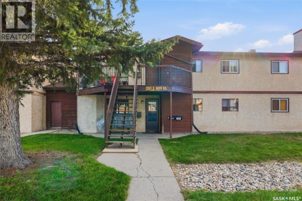 Kitchen - 202 2511 Neff Road E, Regina, SK S4V1C1 Photo 2