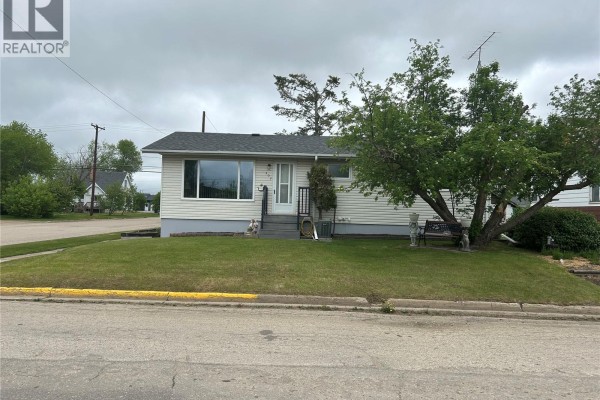 Bedroom - 202 2nd Street W, Carrot River, SK S0E0L0 Photo 5