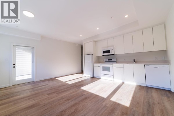 202 39180 Finch Place, Squamish, BC, photo 2