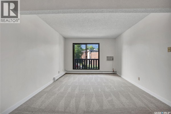 Primary Bedroom - 202 403 Tait Court, Saskatoon, SK S7H5L3 Photo 5