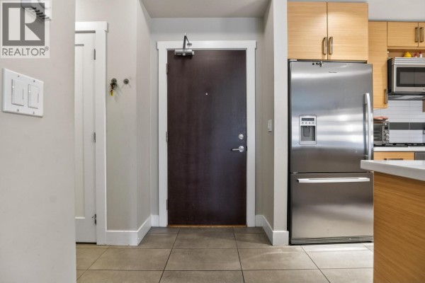 202 4710 Hastings Street, Burnaby, BC V5C2K7 Photo 4