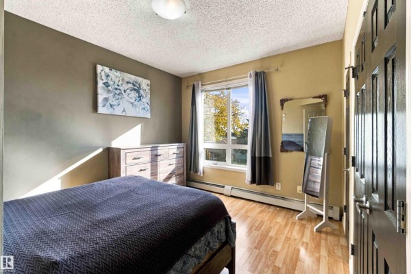 Primary Bedroom - #202 6220 134 Av Nw, Edmonton, AB T5A0A8 Photo 4