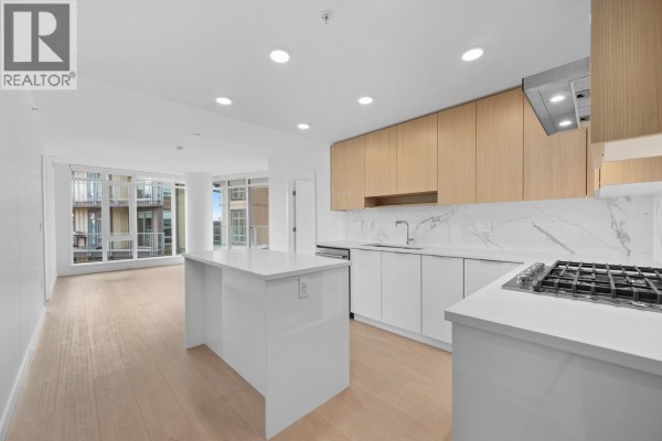 202 7769 Park Crescent, Burnaby, BC V3N0J7 Photo 4