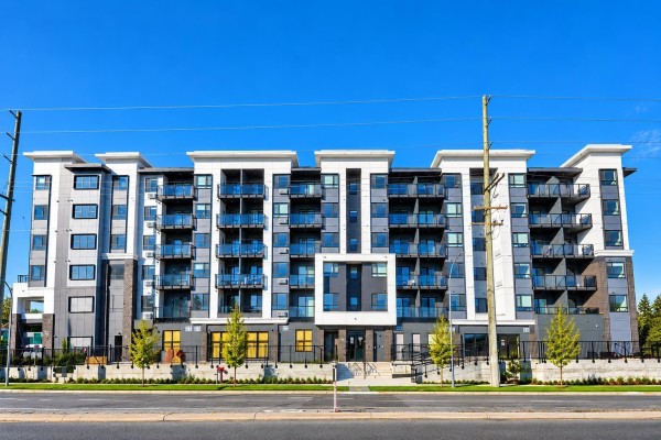 202 8423 Cedar Street, Mission