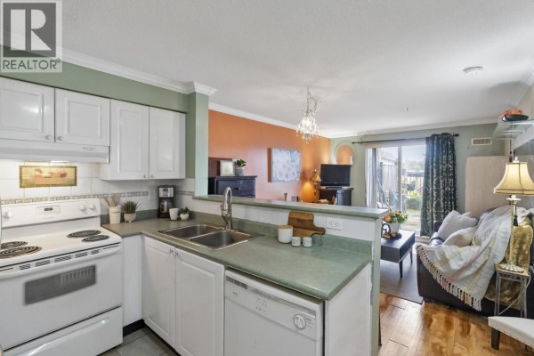 202 868 Kingsway, Vancouver, BC V5V3C3 Photo 5