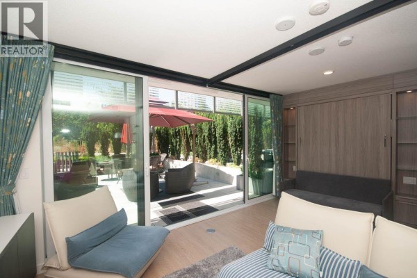 202 89 Nelson Street, Vancouver, BC V6Z3G7 Photo 5