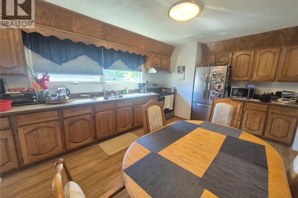 Living room - 202 Bradley Street, Ogema, SK S0C1Y0 Photo 4