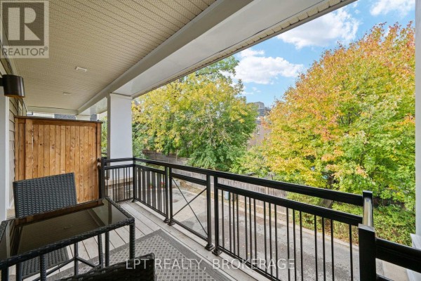 Kitchen - 202 Dalkeith Private, Ottawa, ON K1Y2H7 Photo 3
