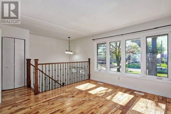 202 Michaelmas Street, London East, ON N5Y1N1 Photo 4