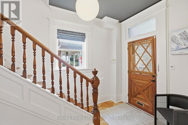 Bedroom - 202 Pine Street, Collingwood, ON L9Z2P2 Photo 4