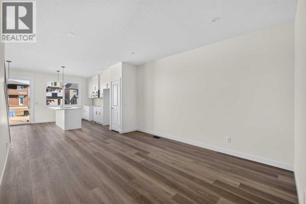 2pc Bathroom - 202 Starling Boulevard Nw, Calgary, AB T3P3E1 Photo 4