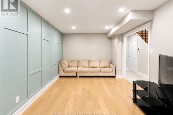 Bedroom 2 - 202 Stather Crescent, Markham, ON L3S1C2 Photo 5