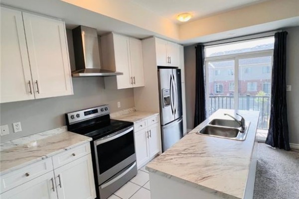 3pc Bathroom - 202 Wheat Lane, Kitchener, ON N2R0R4 Photo 2