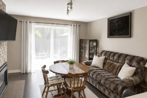 2020 156a Street, Surrey, BC V4A6S3 Photo 3