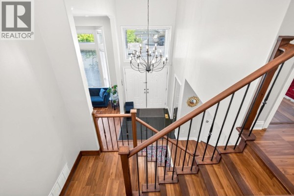 2020 Parkway Boulevard, Coquitlam, BC V3E3N2 Photo 5