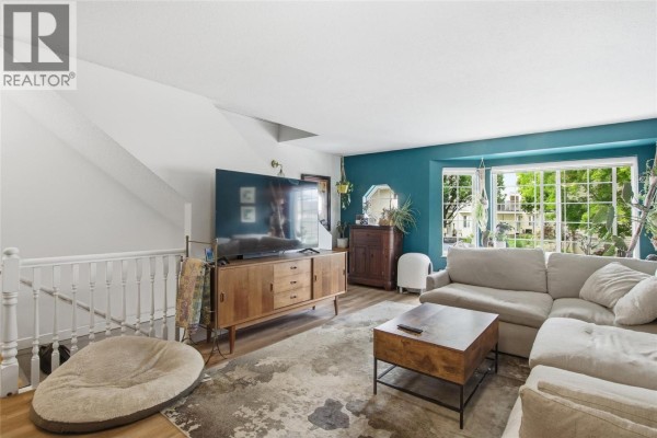 2020 Robson Place Unit# 52, Kamloops, BC, photo 3
