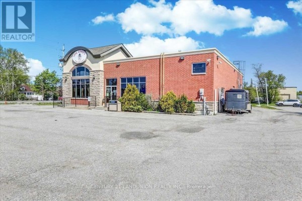 20215 Woodbine Avenue, East Gwillimbury, ON L0G1R0 Photo 4