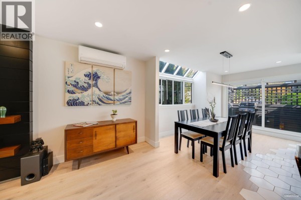 2022 Chesterfield Avenue, North Vancouver, BC V7M2P6 Photo 4
