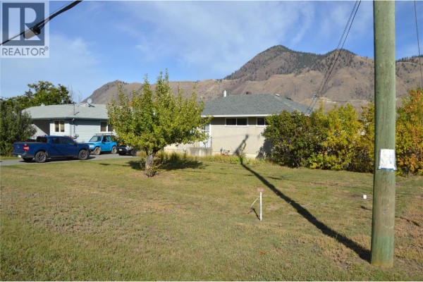 3pc Bathroom - 2022 Glenwood Drive, Kamloops, BC V2C4G6 Photo 2