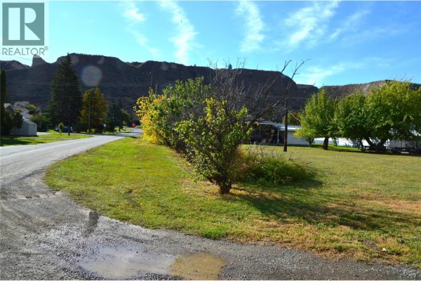 4pc Bathroom - 2022 Glenwood Drive, Kamloops, BC V2C4G6 Photo 3