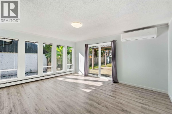 20225 Lorne Avenue, Maple Ridge, BC V2X1E9 Photo 5