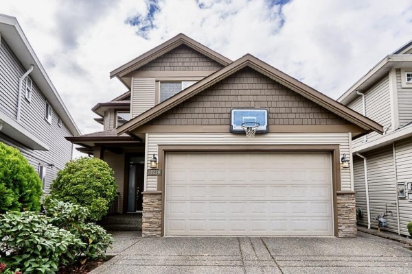 Residential for sale at 20230 71a Avenue, Langley, BC - MLS® cKDnhX