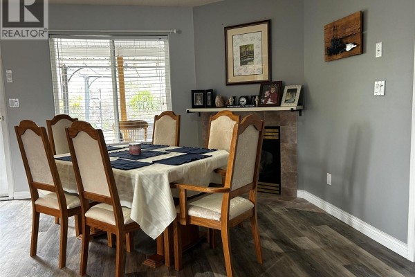 2024 Mountain View Avenue, Lumby, BC, photo 3