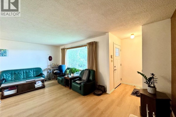 Dining room - 2025 Mcdonald Street, Regina, SK S4N2Y4 Photo 2