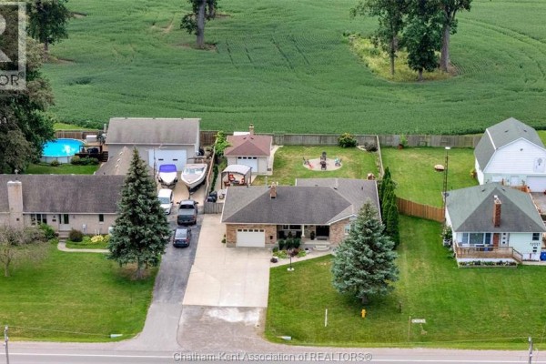 2027 Dufferin Avenue, Wallaceburg, ON, photo 3
