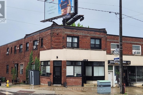 2029-2031 Eglinton Avenue W, Toronto, ON M6E2K4 Photo 2
