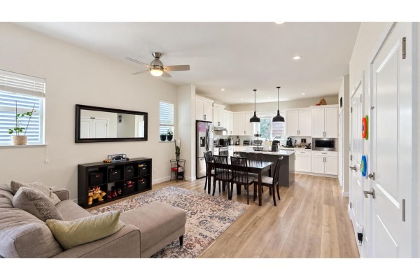 20298 82a Avenue, Langley, BC V2Y0Z1 Photo 3