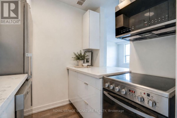 203 - 15 Gamble Avenue, Toronto, ON, photo 2