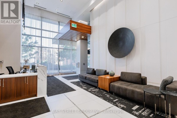203 - 181 Bedford Road, Toronto, ON M5R0C2 Photo 3