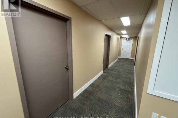 203 - 1818 Dundas Street E, Whitby, ON, photo 3