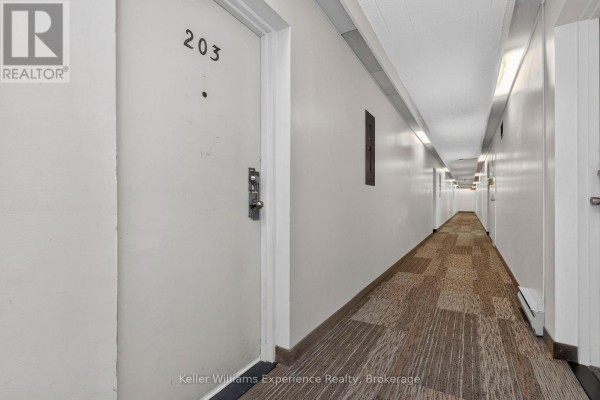 Bedroom 2 - 203 - 184 Eighth Street, Collingwood, ON L9Y2C8 Photo 5