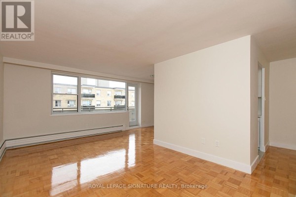 203 - 2 Grandstand Place, Toronto, ON M4H1E2 Photo 3