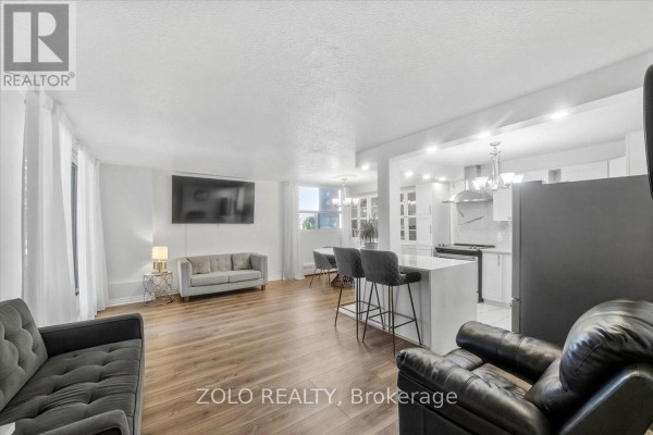 Bedroom 2 - 203 - 2345 Confederation Parkway, Mississauga, ON L5B2H3 Photo 5