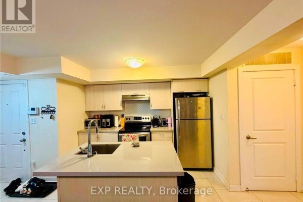 203 - 2355 Sheppard Avenue W, Toronto, ON M9M0E7 Photo 4
