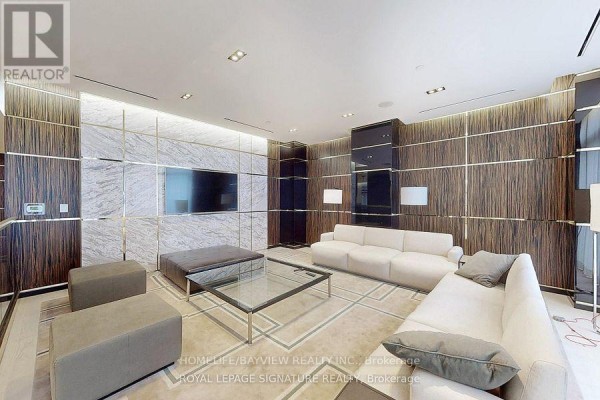 203 - 3018 Yonge Street W, Toronto, ON, photo 2