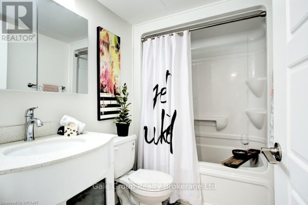 Primary Bedroom - 203 - 34 Brock Street W, Woodstock, ON N4S1B8 Photo 5