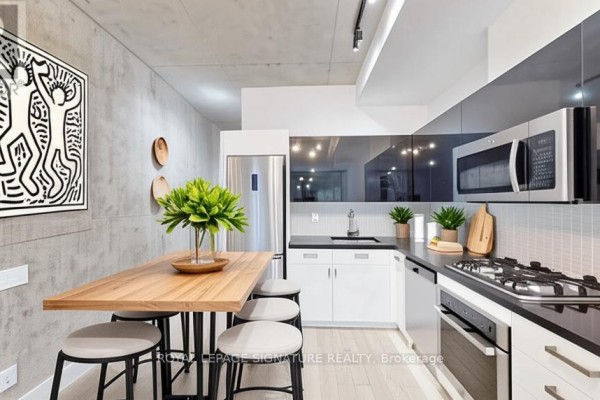 203 - 39 Brant Street, Toronto