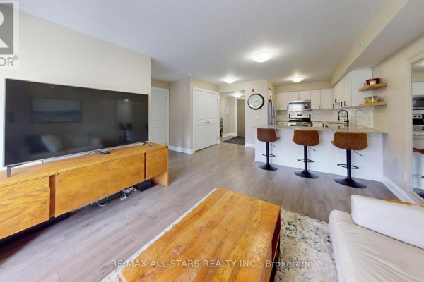203 - 481 Rupert Avenue, Whitchurch Stouffville, ON, photo 3